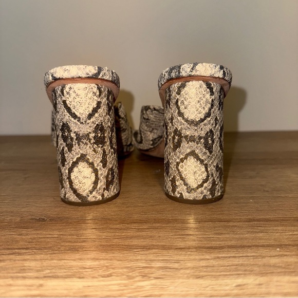 Loeffler Randall Snakeskin Mules Size 8.5 Gold - Picture 4 of 8